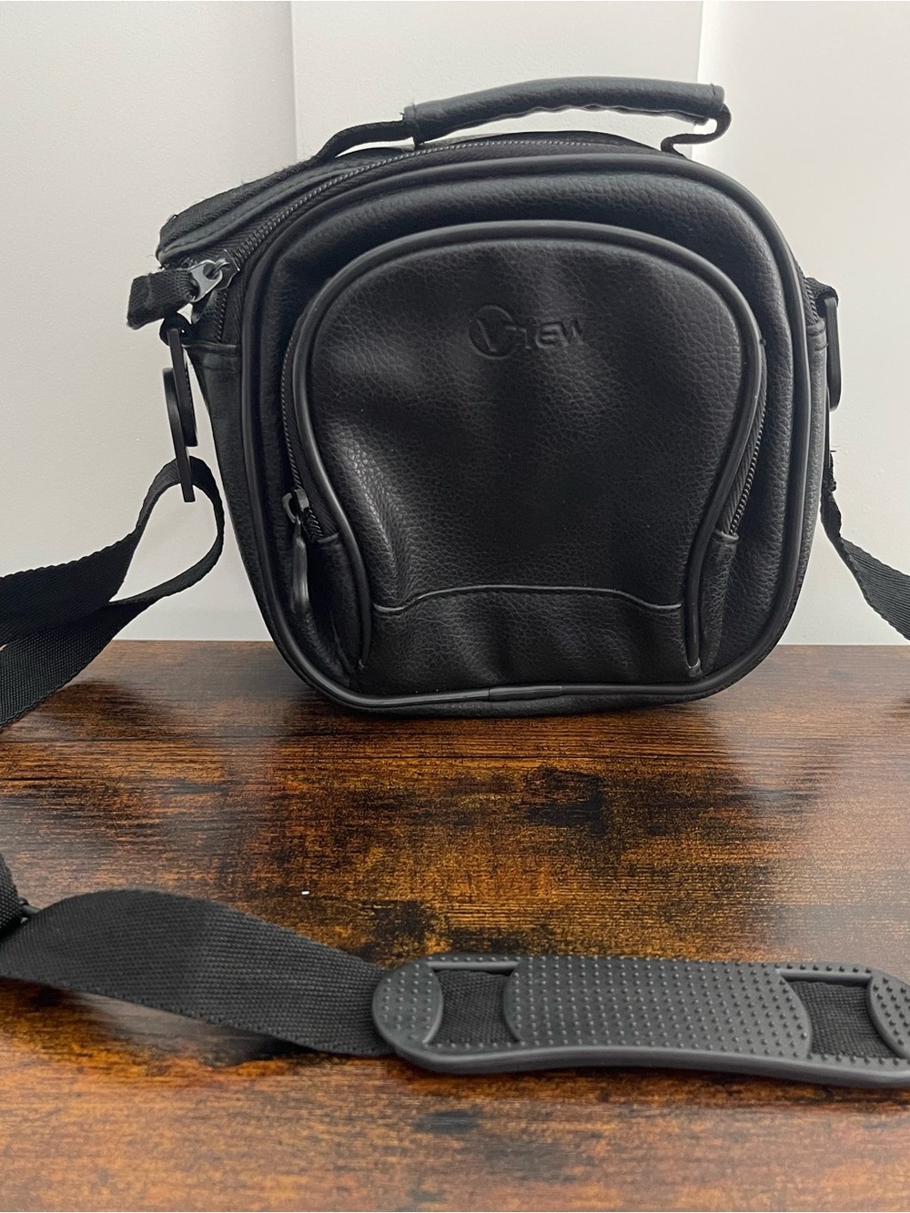 Compact Black Camera Case with Adjustable Shoulder Strap - Unbranded